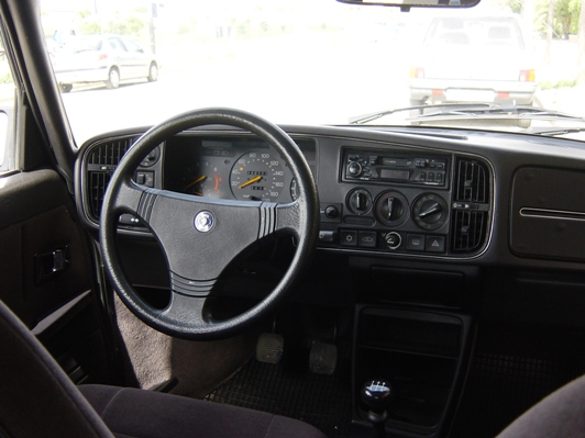 900