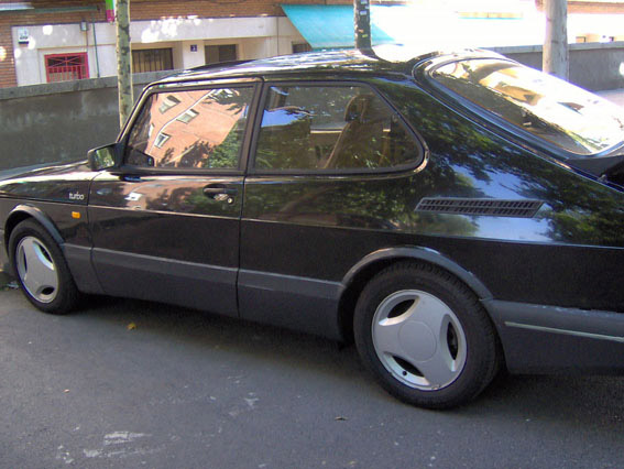 Lateral izquierdo.jpg