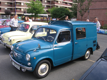 23. Seat 600 - Furgonotea.jpg