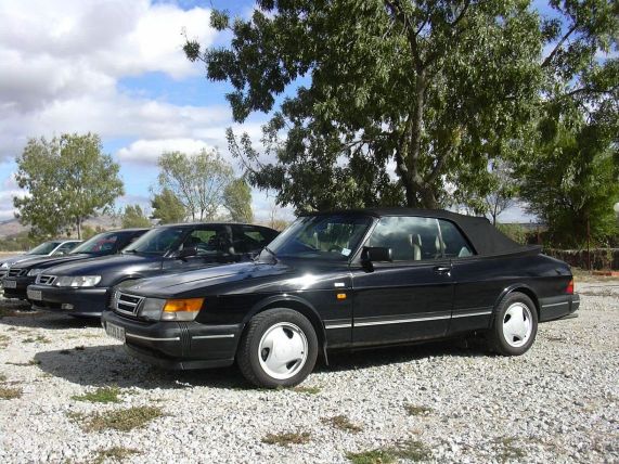 Coche de Celso. Qué bonito...