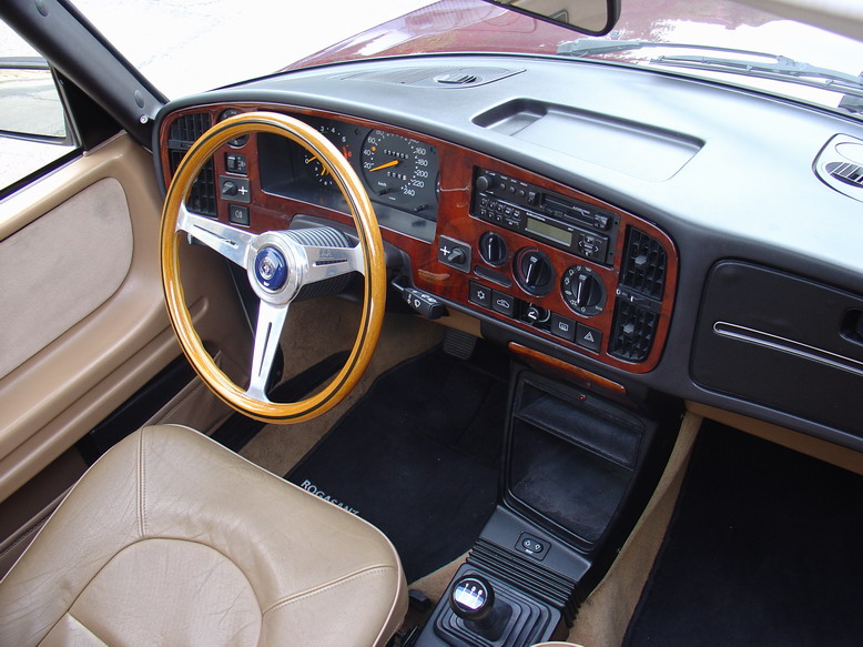 Salpicadero madera desde arriba.jpg
