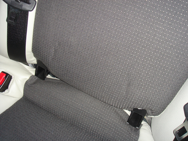 Las pestañas perfectamente encajadas, pero al revés de como dice el manual de la Römmer