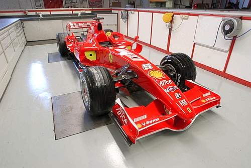 Ferrari F2007 - 1.jpg