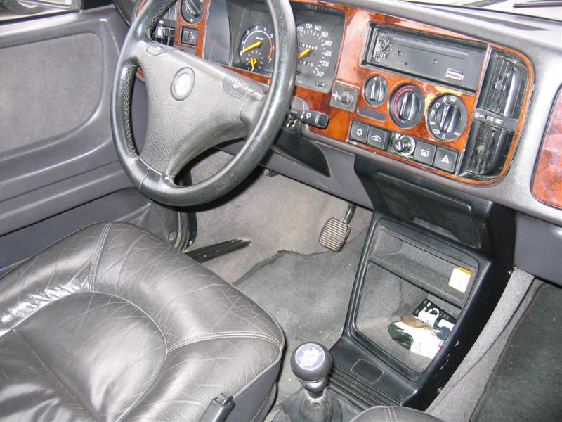 interior (Medium).JPG