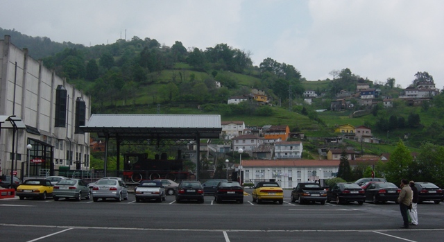 DSC01906 R.JPG