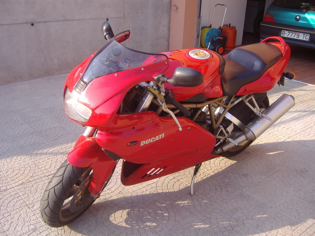 900SS_01.jpg