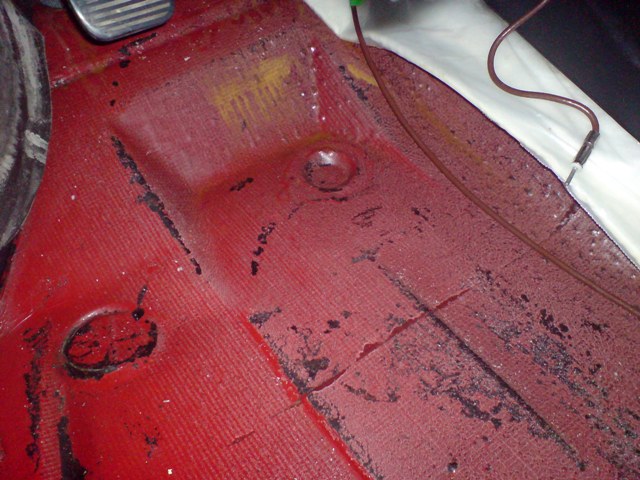 Bajo el asiento del conductor