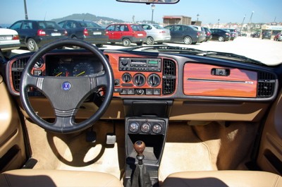 Interior.jpg