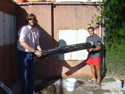 Limpiando paragolpes.JPG