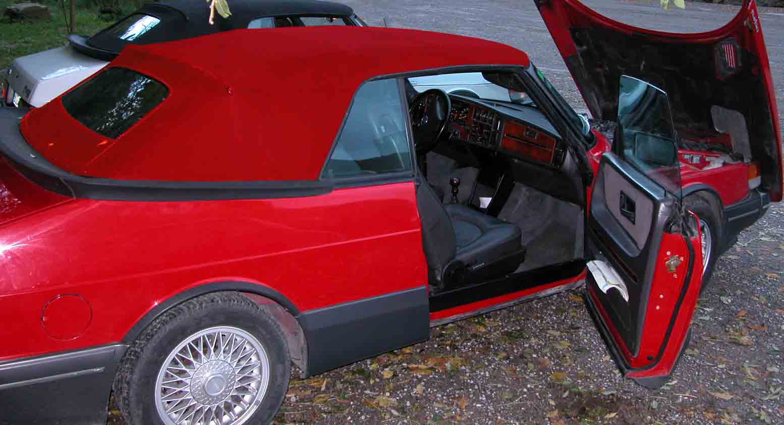 900 cabrio PreGM capota roja II.jpg