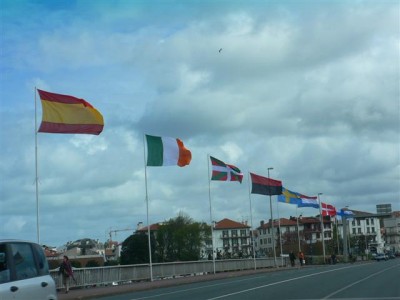 Entrando en Hendaia, por el Puente Internacional de Santiago.