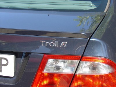 troll r.JPG