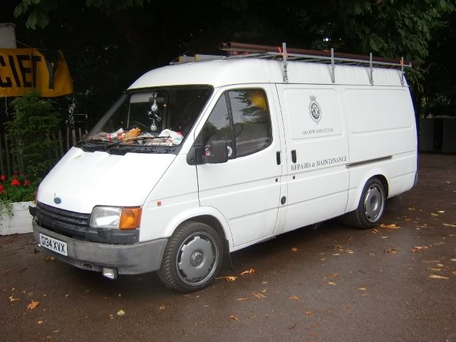xj220 transit 1.jpg