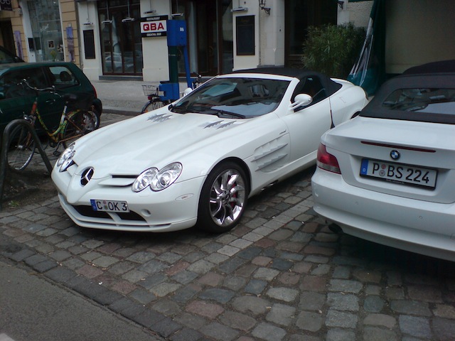 McLaren Mercedes SLR blanco Cabrio. Dedicado a eduSaab