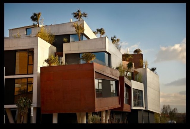 Exterior1.jpg