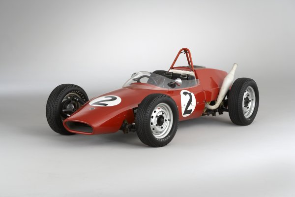 saab_quantum_iv_racer_1966_front.jpg