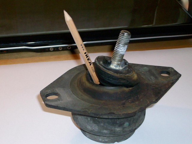 Soporte roto 1.JPG