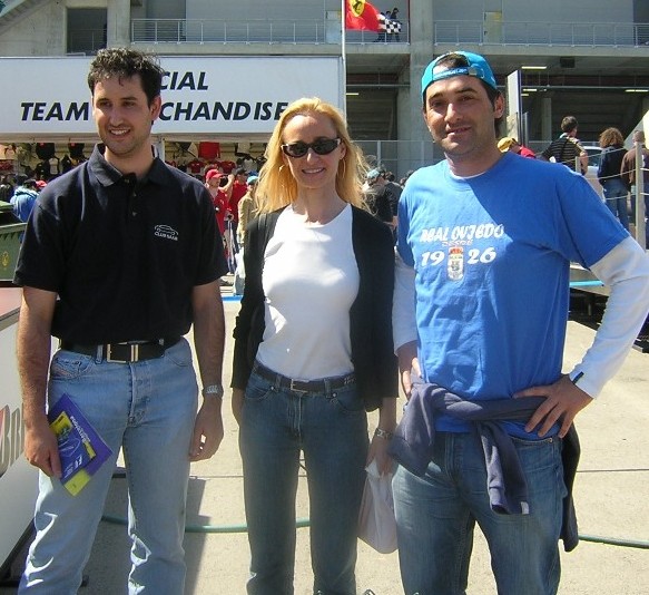 Sabado Alvaro, Arantxa y el menda.JPG