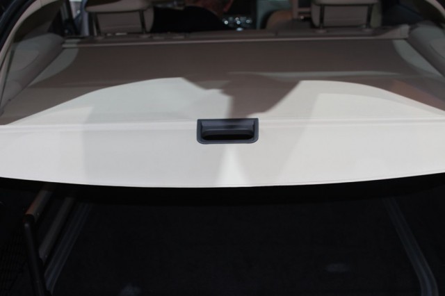 Saab_9-5SC_trunk_cover.jpg