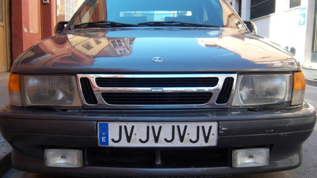 saab9000.jpg