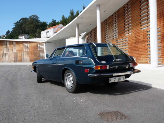 1800 volvo.jpg
