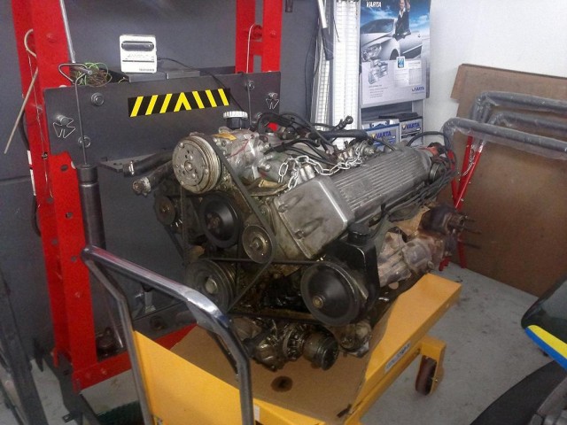 motor fuera 2.jpg