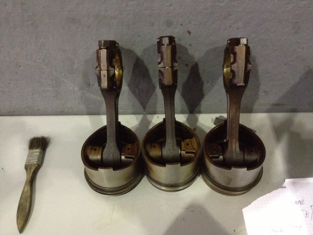 pistones y bielas.JPG