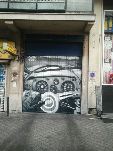 manos carlsson calle.JPG