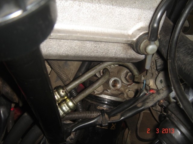 CONEXIÓN TUBOS HIDRÁULICOS EN SOPORTE FILTRO OIL.JPG