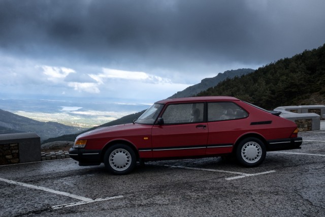 Saab 900 T-16 1991 (1 of 1).jpg
