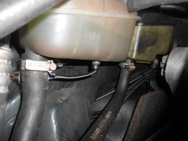 2017 05 10 sensor nivel refrigerante (2).JPG