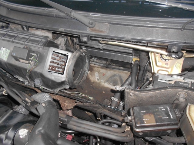 69 ventilador calefaccion saab 9000 v6.JPG