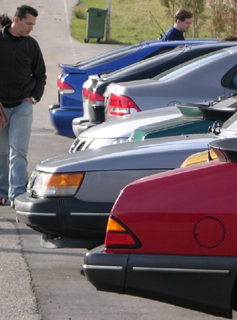 León01 R.JPG