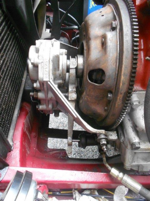 pedal embrague suelto