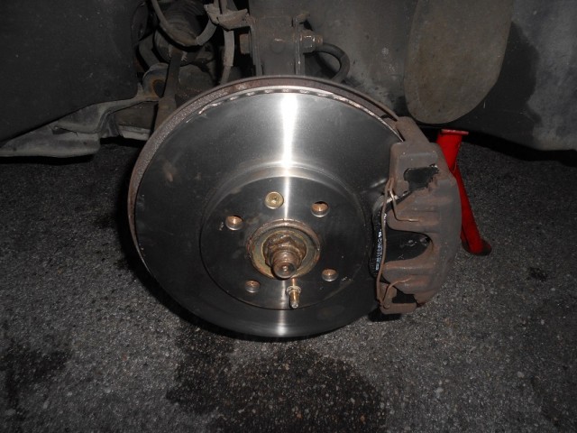 discos y pastillas Saab 9000.JPG