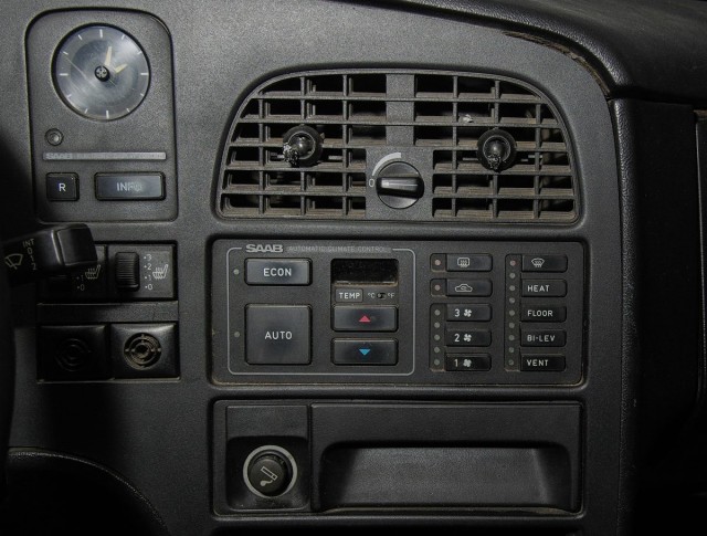 comp__2250043.jpg