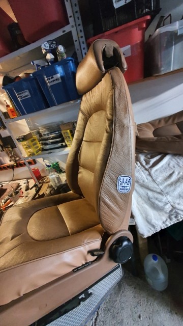 Asiento conductor retapizado.jpg