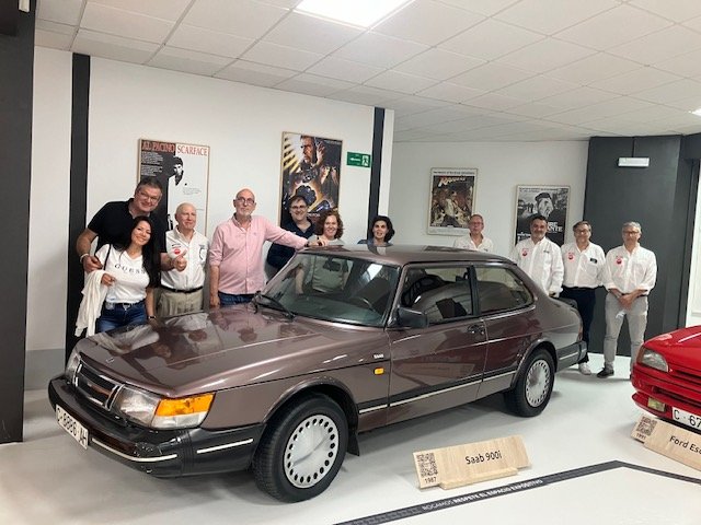 Socios_Saab_900i.jpg