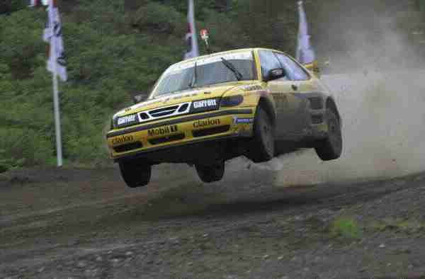 SAAB rallie.jpg