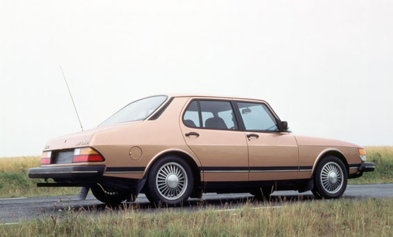 Saab 900 Turbo 8.jpg