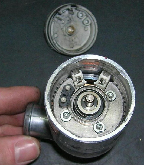 AIC valve desmontada.JPG