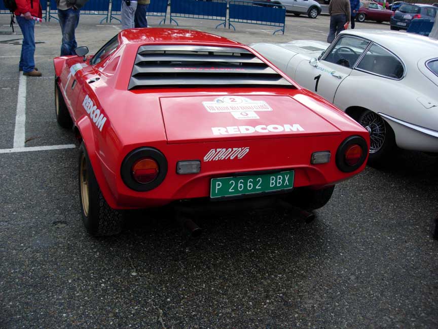 stratos.jpg